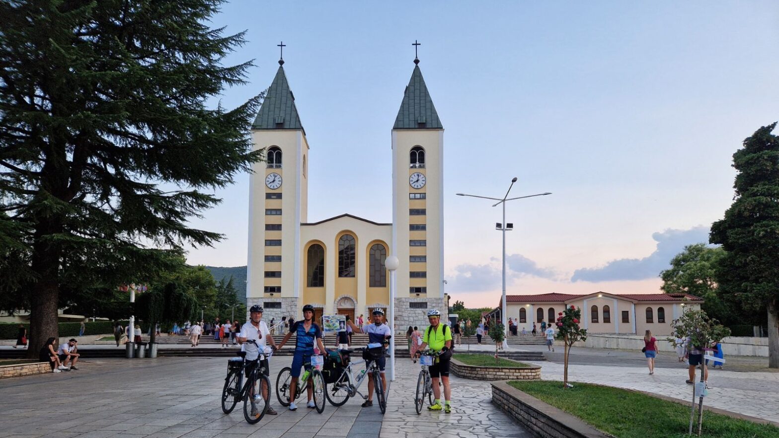 Kerékpáros zarándoklat a medjugorjei Szűzanyához